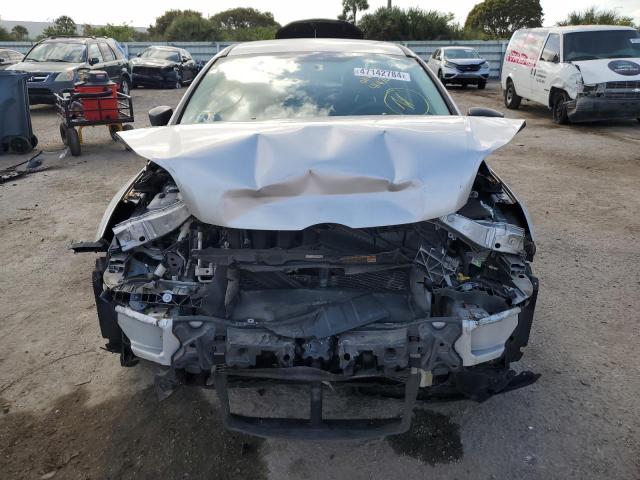 Photo 4 VIN: 1FADP3E29EL121484 - FORD FOCUS 