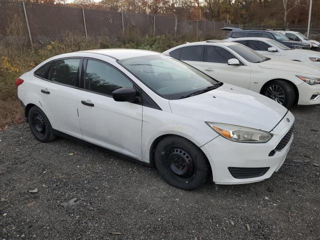 Photo 3 VIN: 1FADP3E29FL318043 - FORD FOCUS S 