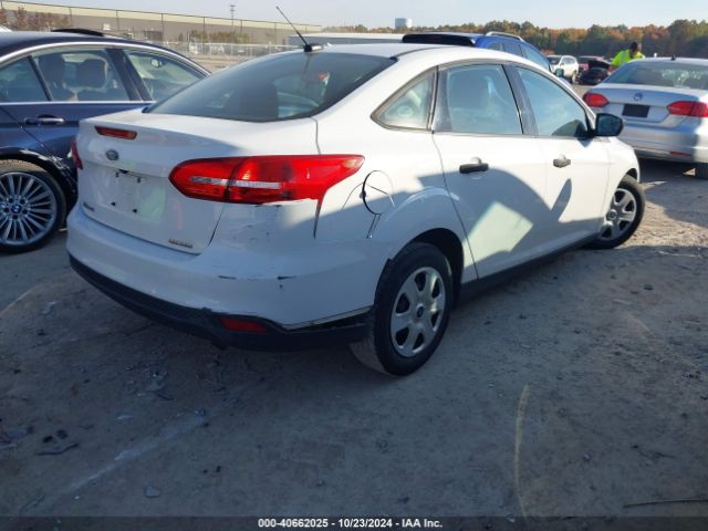 Photo 3 VIN: 1FADP3E29GL202004 - FORD FOCUS 