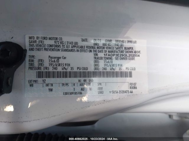 Photo 8 VIN: 1FADP3E29GL202004 - FORD FOCUS 