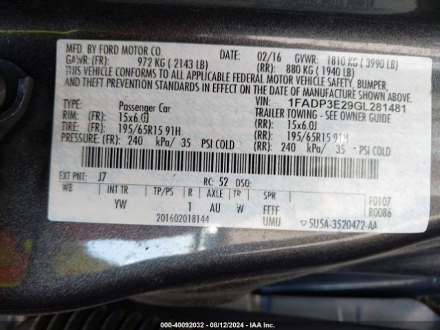 Photo 8 VIN: 1FADP3E29GL281481 - FORD FOCUS 