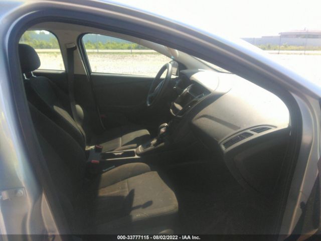 Photo 4 VIN: 1FADP3E29GL306167 - FORD FOCUS 