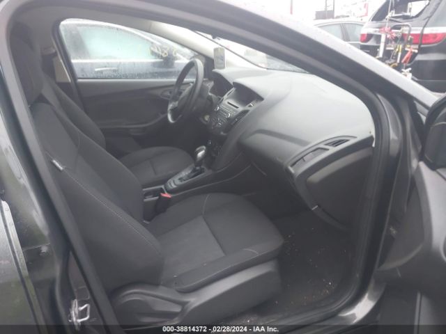 Photo 4 VIN: 1FADP3E29GL349908 - FORD FOCUS 