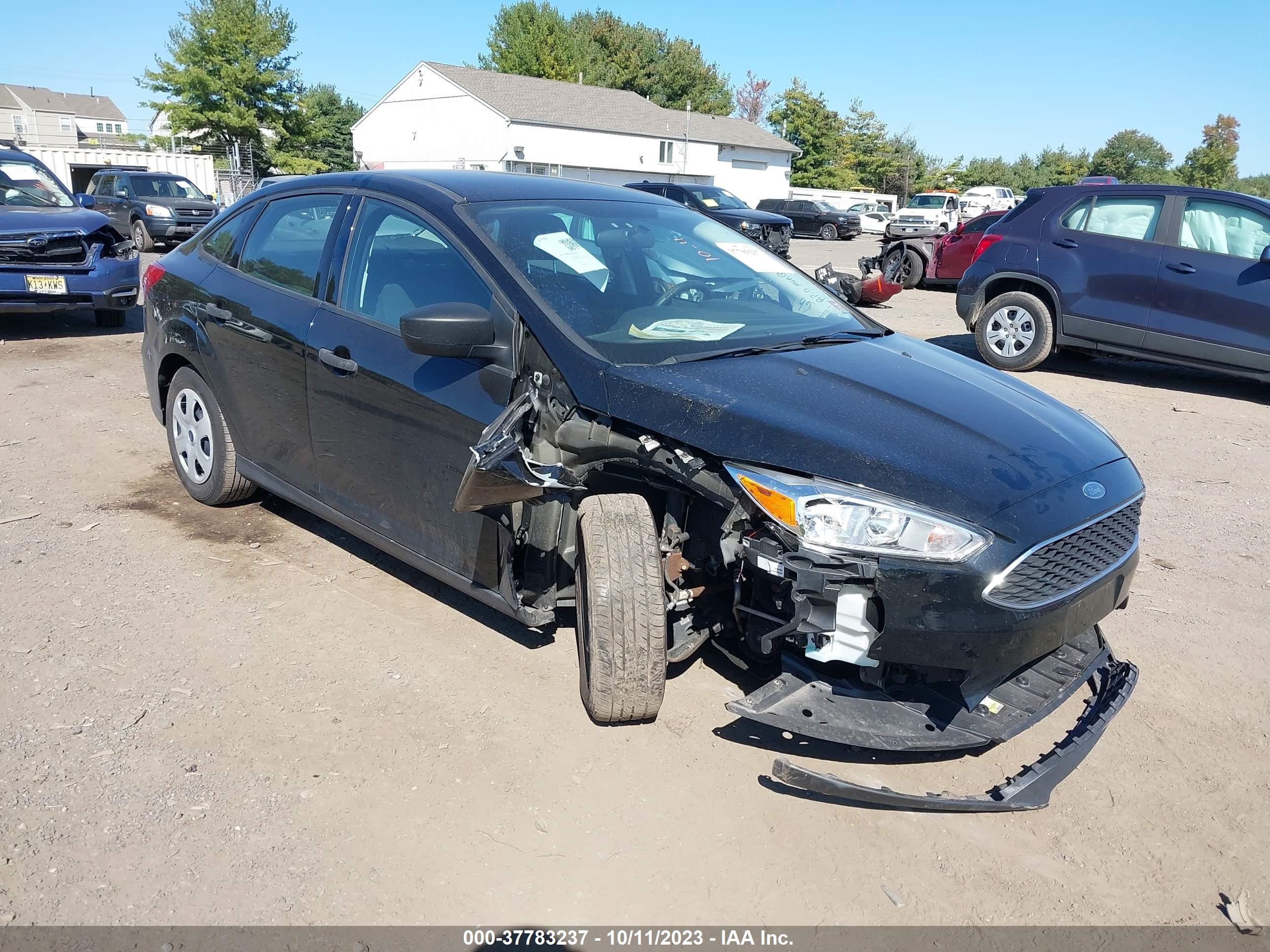 Photo 0 VIN: 1FADP3E29HL218303 - FORD FOCUS 