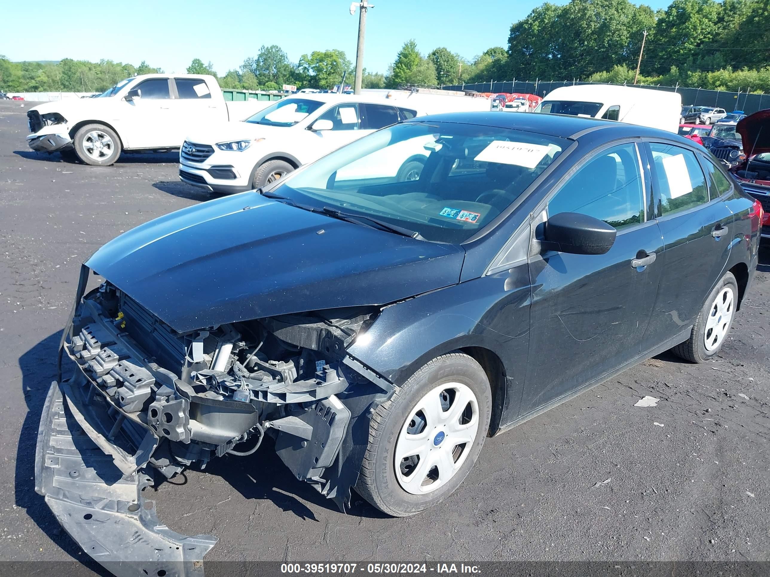 Photo 1 VIN: 1FADP3E29HL289081 - FORD FOCUS S 