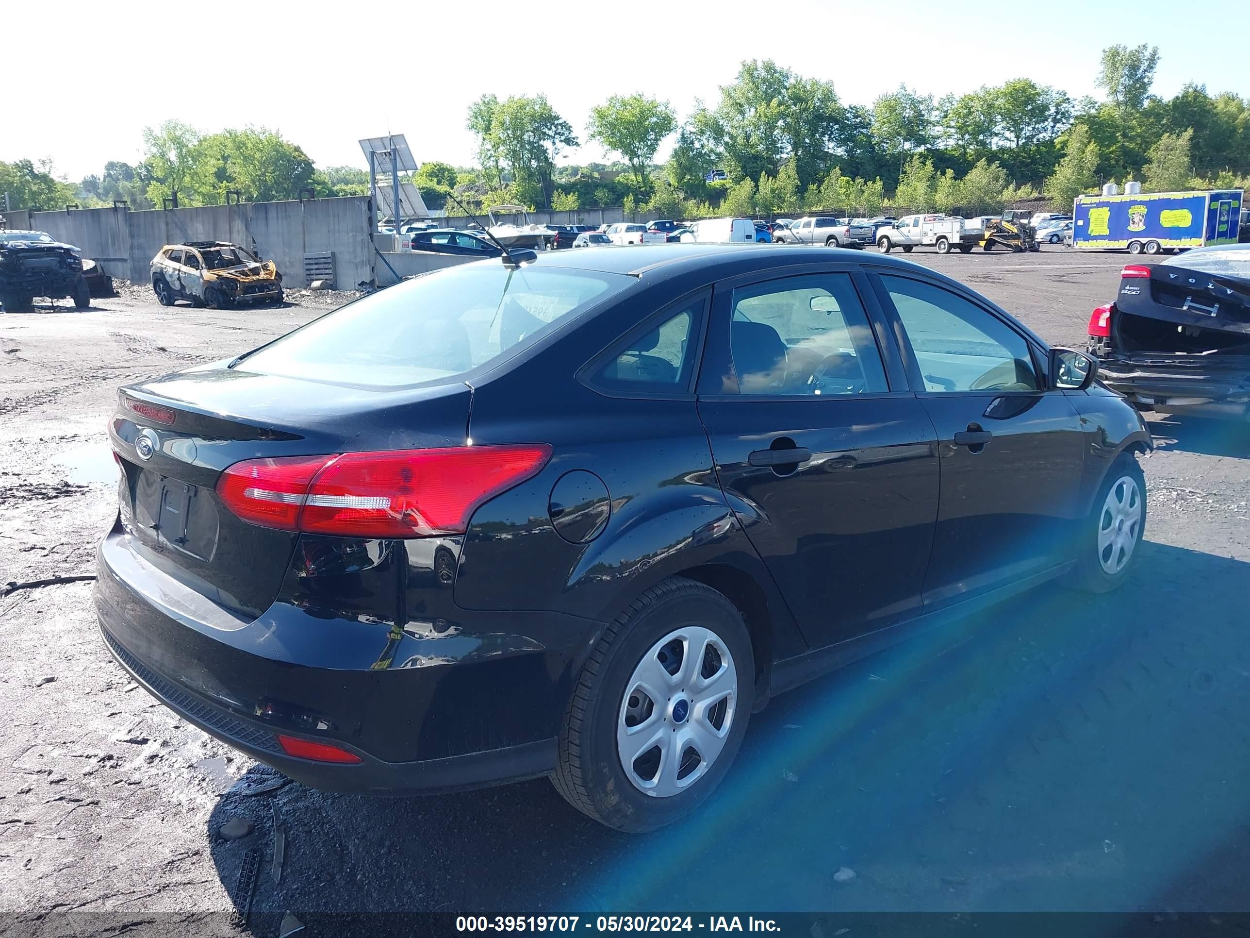 Photo 3 VIN: 1FADP3E29HL289081 - FORD FOCUS S 