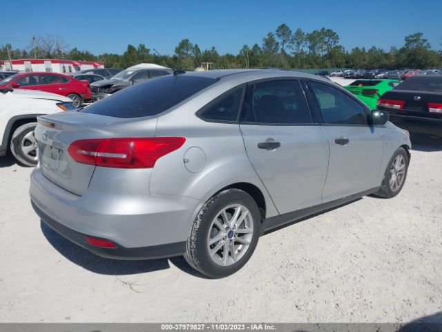 Photo 3 VIN: 1FADP3E29HL296189 - FORD FOCUS 