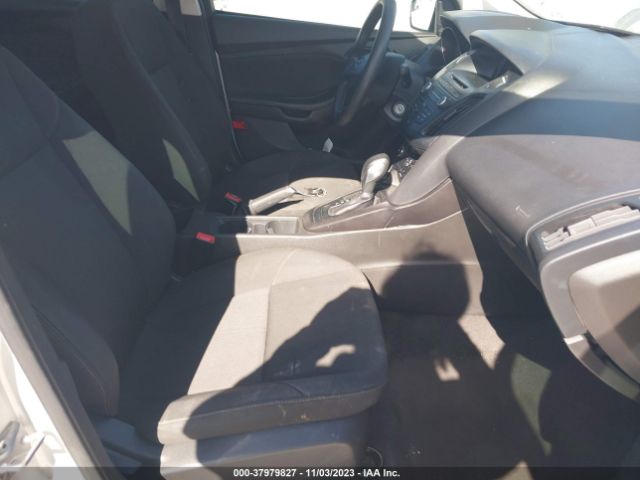 Photo 4 VIN: 1FADP3E29HL296189 - FORD FOCUS 