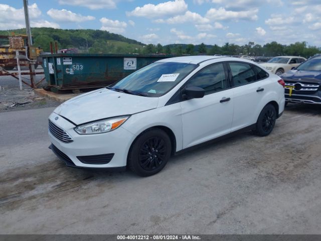 Photo 1 VIN: 1FADP3E29JL210062 - FORD FOCUS 