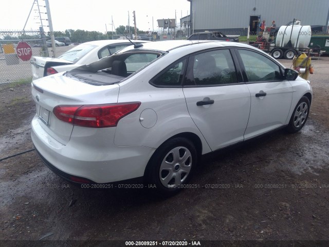 Photo 3 VIN: 1FADP3E29JL258192 - FORD FOCUS 