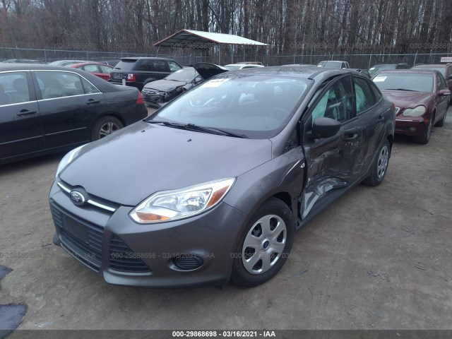 Photo 1 VIN: 1FADP3E2XDL175357 - FORD FOCUS 