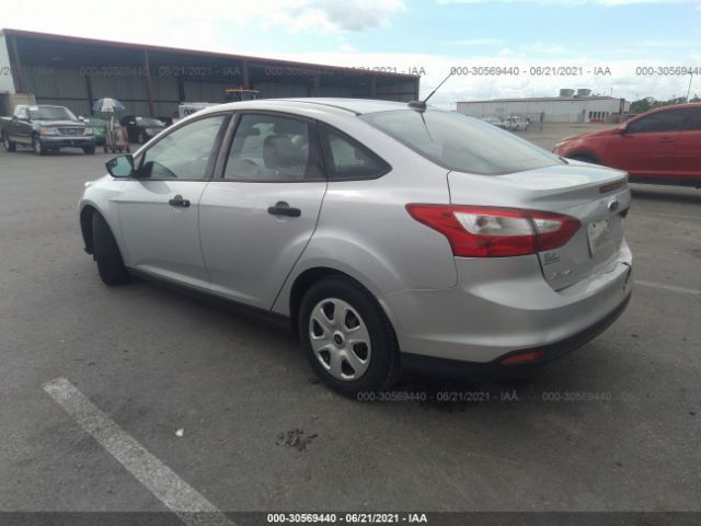 Photo 2 VIN: 1FADP3E2XDL226646 - FORD FOCUS 