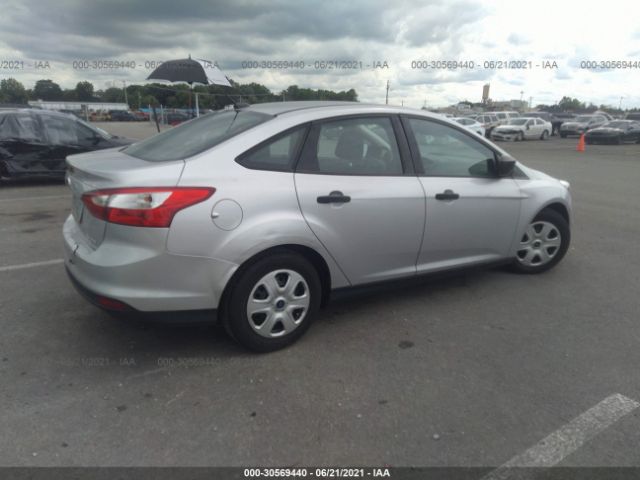 Photo 3 VIN: 1FADP3E2XDL226646 - FORD FOCUS 