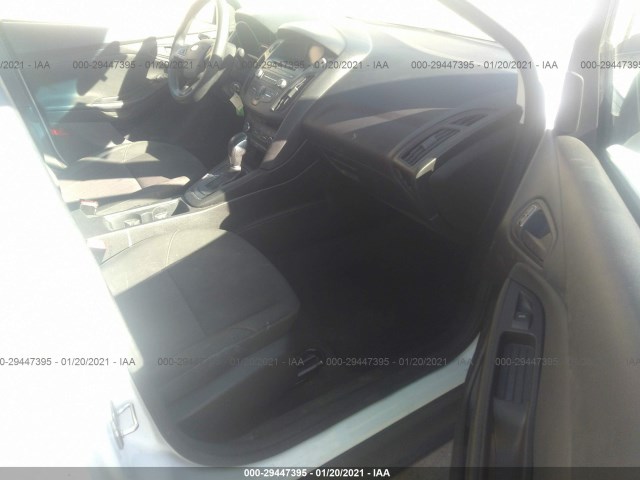 Photo 4 VIN: 1FADP3E2XGL214260 - FORD FOCUS 