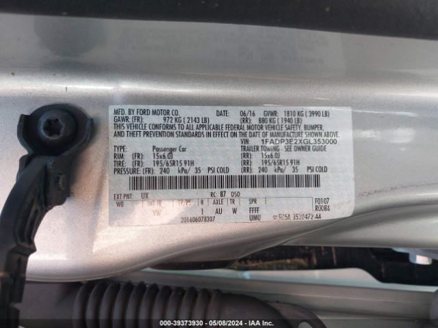 Photo 8 VIN: 1FADP3E2XGL353000 - FORD FOCUS 