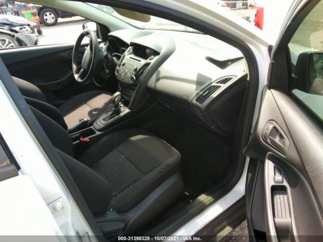 Photo 4 VIN: 1FADP3E2XHL239337 - FORD FOCUS 