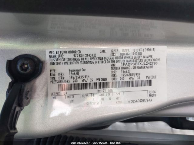 Photo 8 VIN: 1FADP3E2XJL242793 - FORD FOCUS 