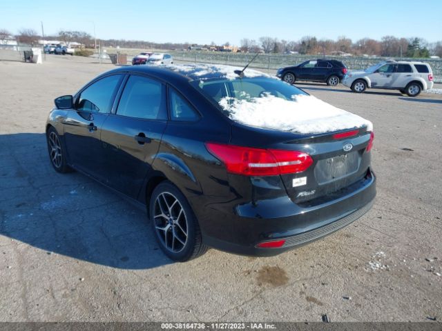 Photo 2 VIN: 1FADP3E2XJL277933 - FORD FOCUS 