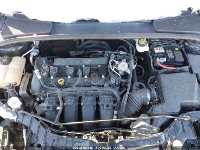 Photo 9 VIN: 1FADP3E2XJL277933 - FORD FOCUS 