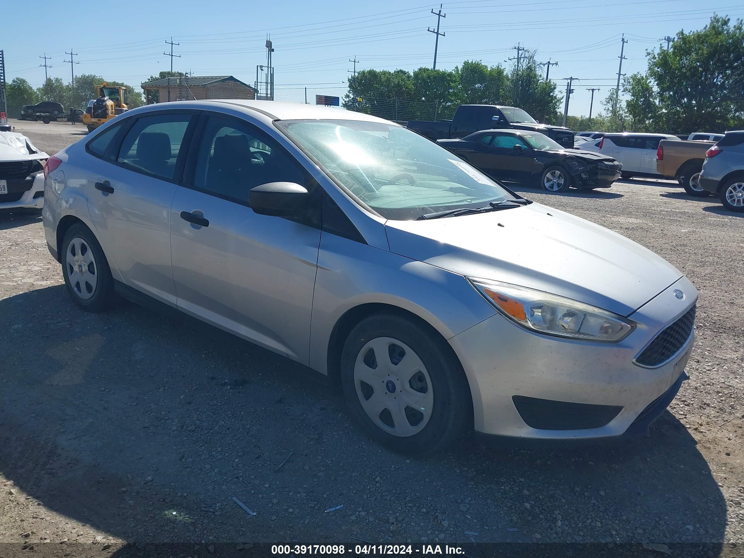 Photo 0 VIN: 1FADP3E2XJL321543 - FORD FOCUS 