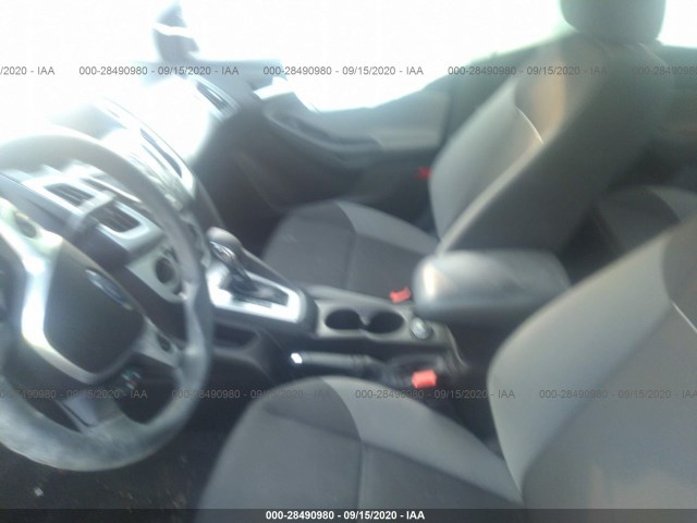 Photo 4 VIN: 1FADP3F20DL142592 - FORD FOCUS 