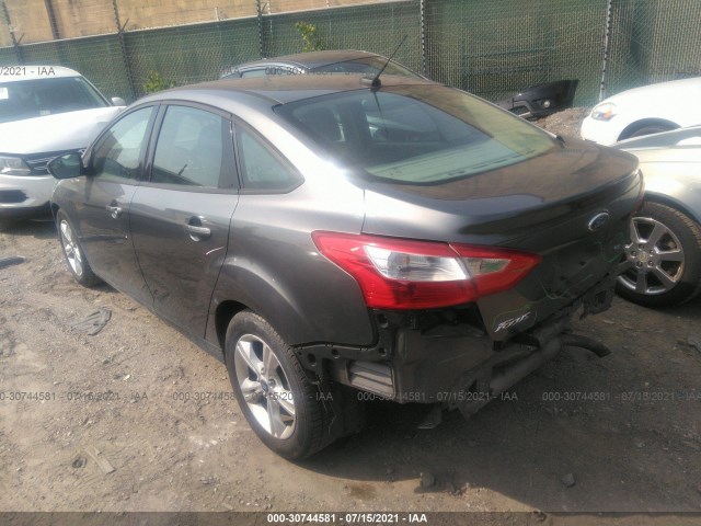 Photo 2 VIN: 1FADP3F20DL175205 - FORD FOCUS 