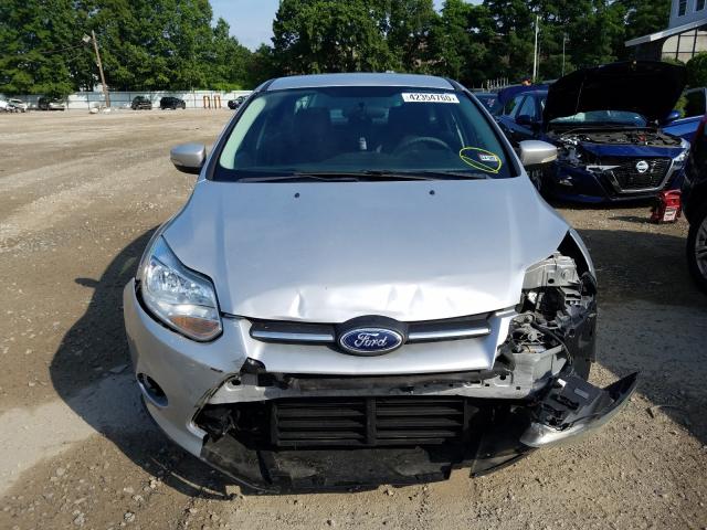 Photo 8 VIN: 1FADP3F20DL229814 - FORD FOCUS SE 