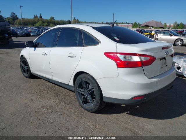 Photo 2 VIN: 1FADP3F20DL252204 - FORD FOCUS 