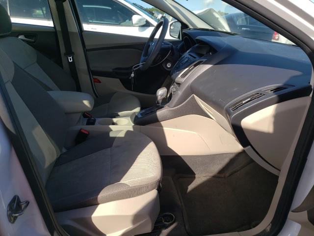 Photo 4 VIN: 1FADP3F20DL349712 - FORD FOCUS SE 