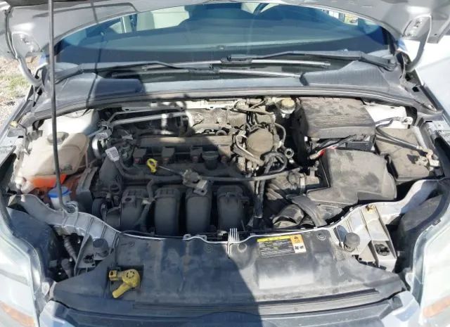 Photo 9 VIN: 1FADP3F20DL382631 - FORD FOCUS 