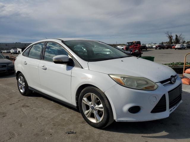 Photo 3 VIN: 1FADP3F20EL135420 - FORD FOCUS 