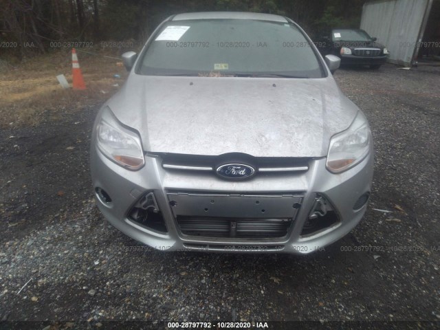 Photo 5 VIN: 1FADP3F20EL180695 - FORD FOCUS 