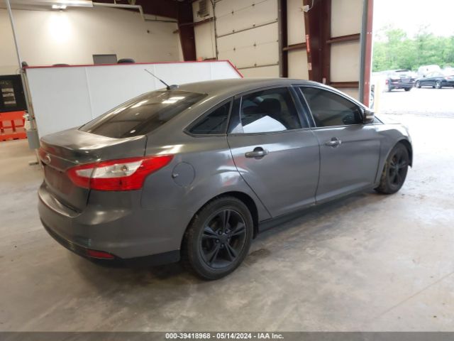 Photo 3 VIN: 1FADP3F20EL209631 - FORD FOCUS 