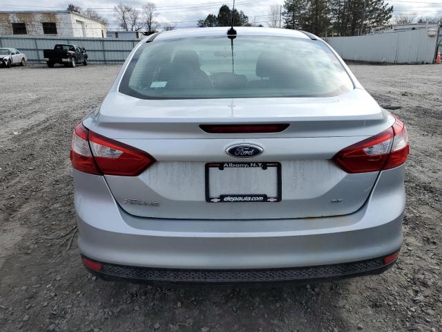 Photo 5 VIN: 1FADP3F20EL221357 - FORD FOCUS SE 