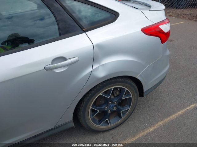 Photo 5 VIN: 1FADP3F20EL224890 - FORD FOCUS 