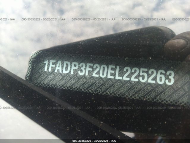 Photo 8 VIN: 1FADP3F20EL225263 - FORD FOCUS 