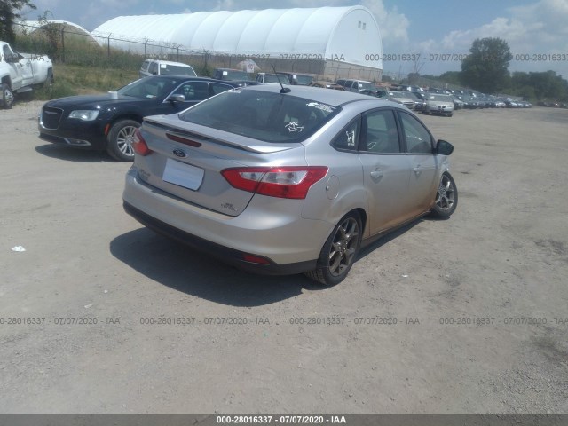 Photo 3 VIN: 1FADP3F20EL245898 - FORD FOCUS 