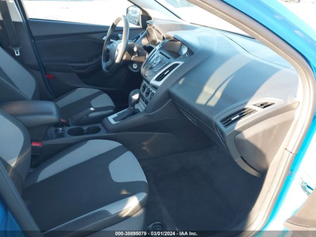 Photo 4 VIN: 1FADP3F20EL247683 - FORD FOCUS 