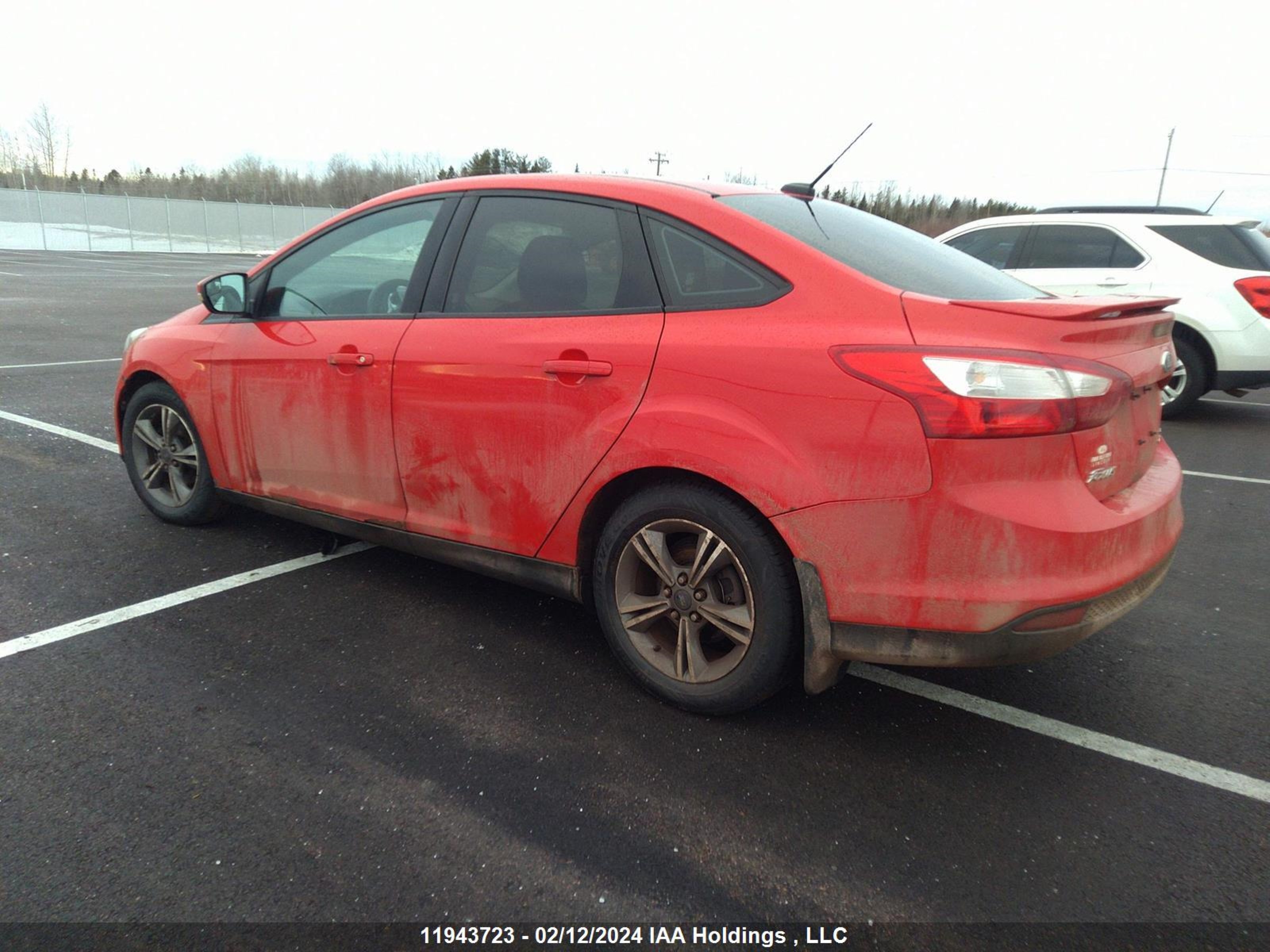 Photo 2 VIN: 1FADP3F20EL290033 - FORD FOCUS 