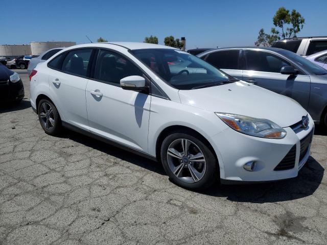 Photo 3 VIN: 1FADP3F20EL311799 - FORD FOCUS 