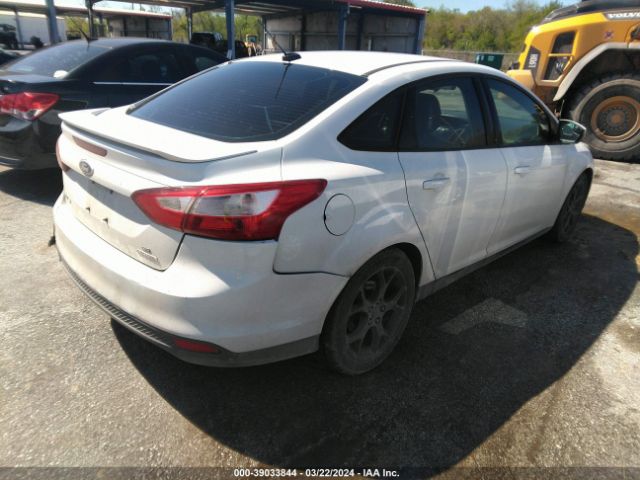 Photo 3 VIN: 1FADP3F20EL323418 - FORD FOCUS 