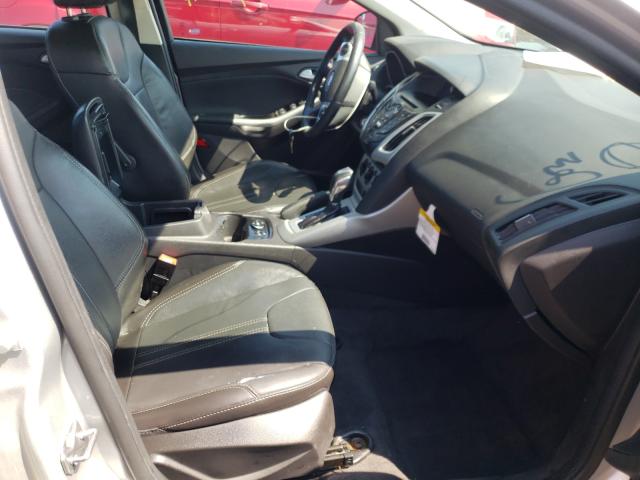 Photo 4 VIN: 1FADP3F20EL371369 - FORD FOCUS SE 