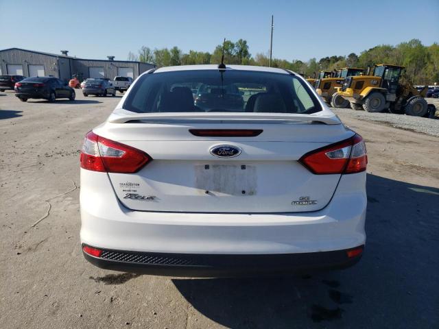 Photo 5 VIN: 1FADP3F20EL402748 - FORD FOCUS SE 