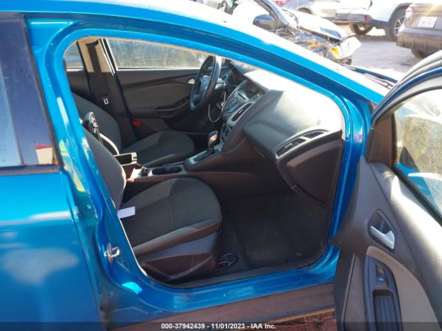 Photo 4 VIN: 1FADP3F20EL450850 - FORD FOCUS 