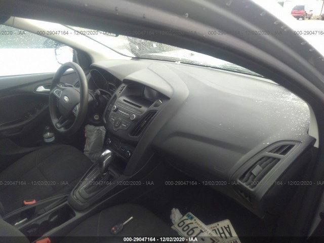 Photo 4 VIN: 1FADP3F20FL203183 - FORD FOCUS 