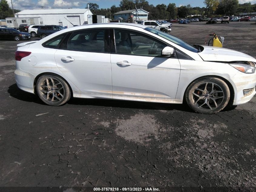 Photo 12 VIN: 1FADP3F20FL213907 - FORD FOCUS 