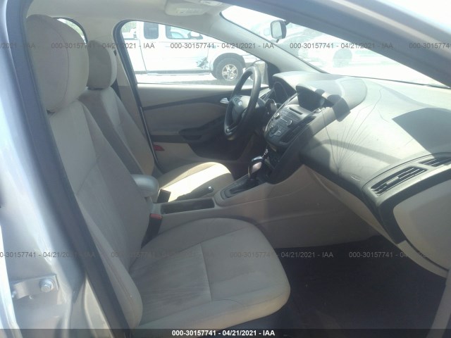 Photo 4 VIN: 1FADP3F20FL378372 - FORD FOCUS 