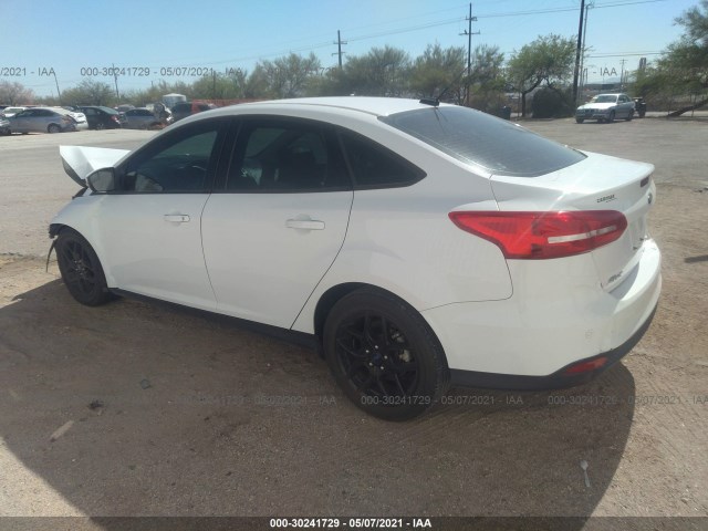 Photo 2 VIN: 1FADP3F20GL286261 - FORD FOCUS 