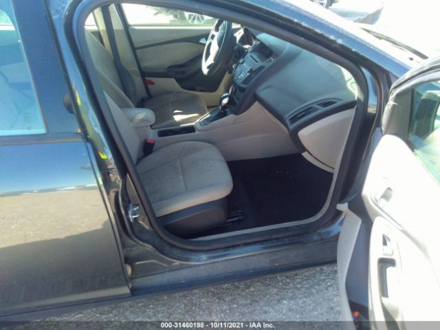 Photo 4 VIN: 1FADP3F20GL395142 - FORD FOCUS 