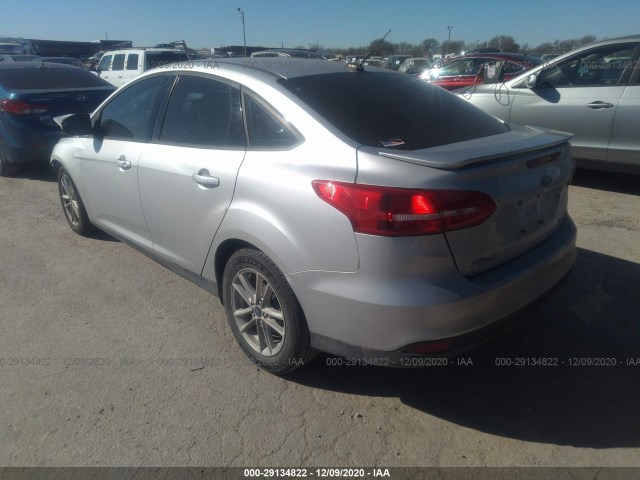 Photo 2 VIN: 1FADP3F20HL204675 - FORD FOCUS 